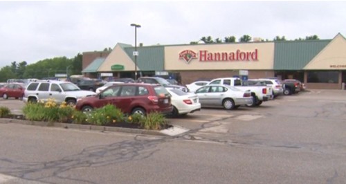 Siêu thị Hannaford ở thị trấn Raymond, bang New Hampshire, nơi bán ra chiếc vé trúng giải độc đắc Powerball. Ảnh: CBS