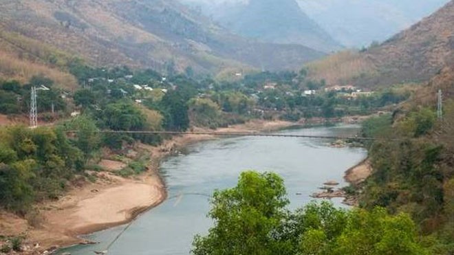 Sông Mã, đoạn qua xã Tèn Tắn (huyện vùng cao Mường Lát) - nơi ông Tú mất tích. Ảnh: Mạnh Cường.