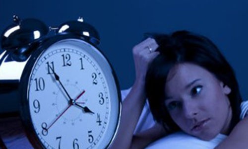 Việc thường xuyên ngủ muộn sẽ ảnh hưởng nhiều đến não bộ. 