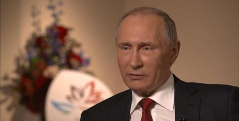 Tổng thống Nga Vladimir Putin trả lời hãng tin Mỹ. Ảnh: Bloomberg