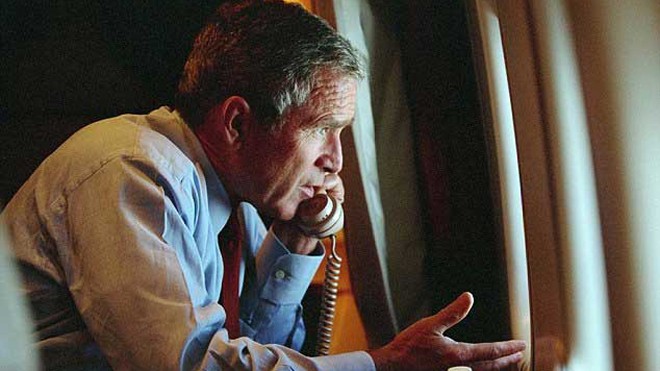 Giây phút căng thẳng trên phi cơ Tổng thống Mỹ ngày 11/9/2001