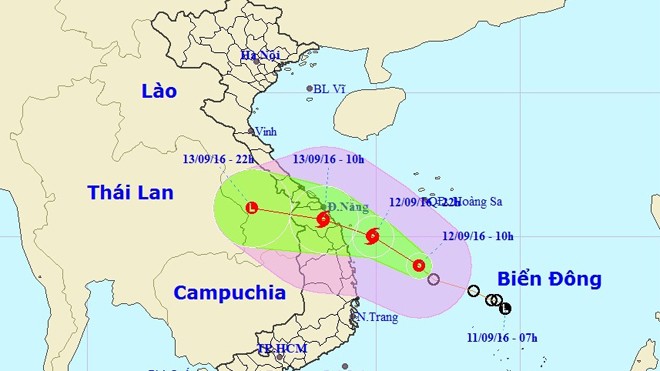Áp thấp nhiệt đới khả năng mạnh thành bão vào miền Trung