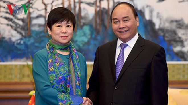 Thủ tướng Nguyễn Xuân Phúc và bà Lý Tiểu Lâm