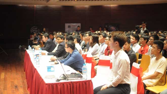 Hội thảo Sáng chế trẻ thu hút rất nhiều các bạn học sinh, sinh viên trên địa bàn Hà Nội. 