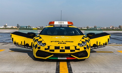 Lamborghini Huracan "Follow Me".