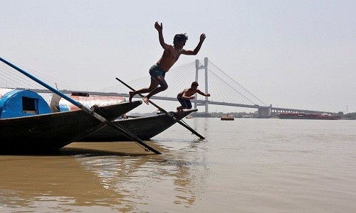 Sông Hằng ở Ấn Độ. Ảnh: Reuters.