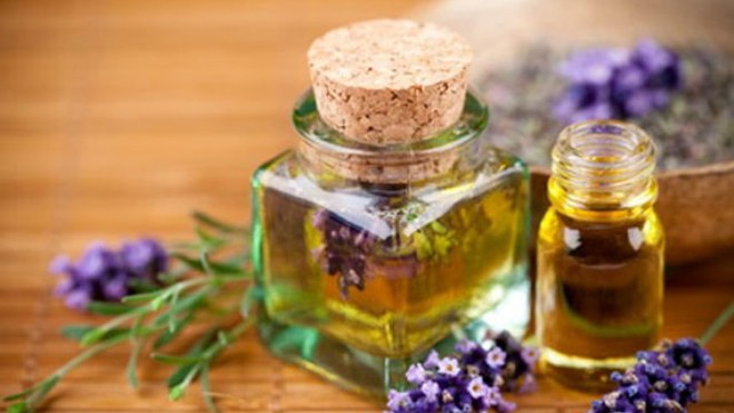 Tinh dầu hương thảo tốt cho sức khỏe tuyến tiên liệt. (Ảnh minh họa)