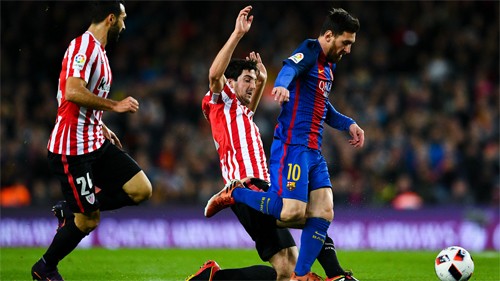 Messi có vai trò không thể thiếu đối với Barca. Ảnh: Reuters.