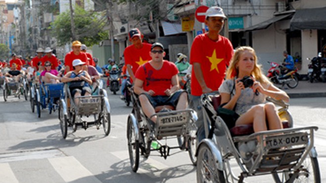 Khách quốc tế đến Việt Nam vượt mốc 1 triệu lượt/1 tháng