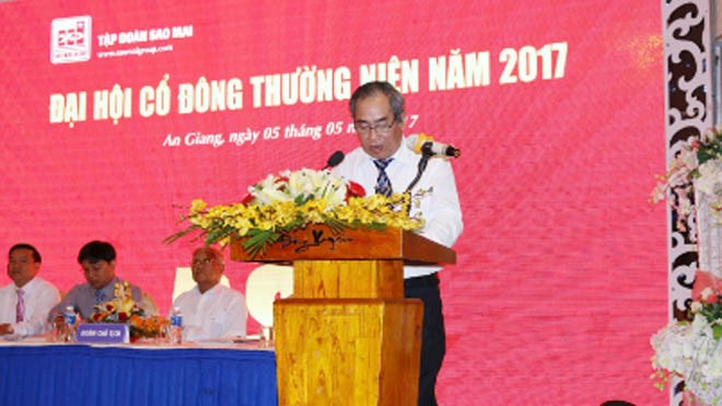Ông Nguyễn Văn Hung - Phó Chủ tịch HĐQT Tập đoàn Sao Mai đọc diễn văn khai mạc phiên họp 