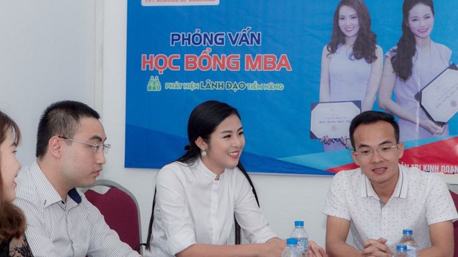 Hoa hậu Ngọc Hân giành học bổng toàn phần của FSB