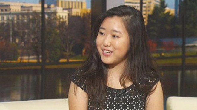 Stephanie Mui là thạc sĩ trẻ tuổi nhất của Đại học George Mason. 
