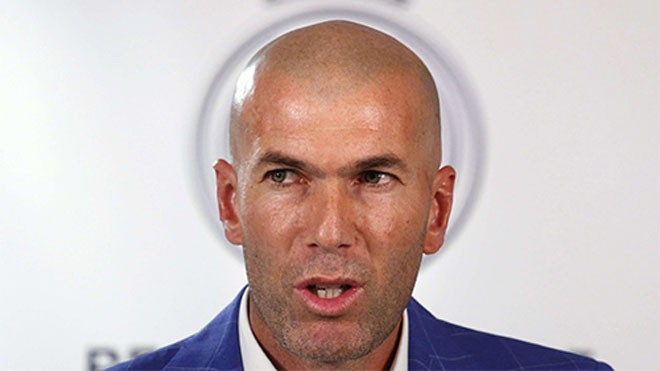 Zidane được ví như có "chân mệnh thiên tử" khi dẫn dắt Real Madrid, và ông nhờ đó, thuận lợi hơn trong việc thu phục nhân tâm của Ronaldo và các cầu thủ khác. Ảnh: AFP.