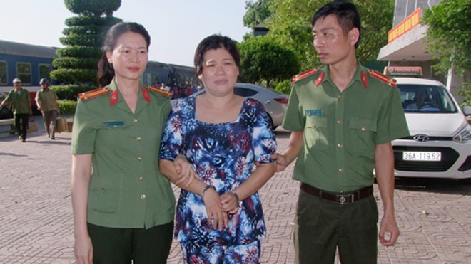 Đối tượng Phạm Thị Phương bị bắt giữ. 