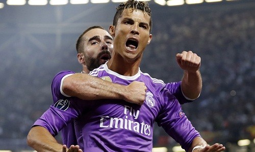 Ronaldo là 'Vua' kiếm tiền trong làng thể thao thế giới