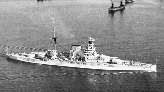 HMS Queen Elizabeth cập cảng năm 1936. Ảnh: Wikipedia.