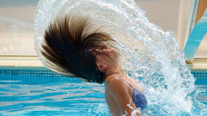 Clo trong nước bể bơi ảnh hưởng đến sức khỏe như thế nào?