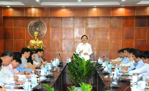 Bộ trưởng Bộ GD-ĐT Phùng Xuân Nhạ chủ trì cuộc làm việc với hiệu trưởng các cơ sở đào tạo sư phạm trong cả nước chiều 16/8.