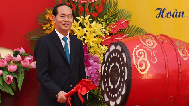 Chủ tịch nước Trần Đại Quang đánh trống khai giảng năm học mới 