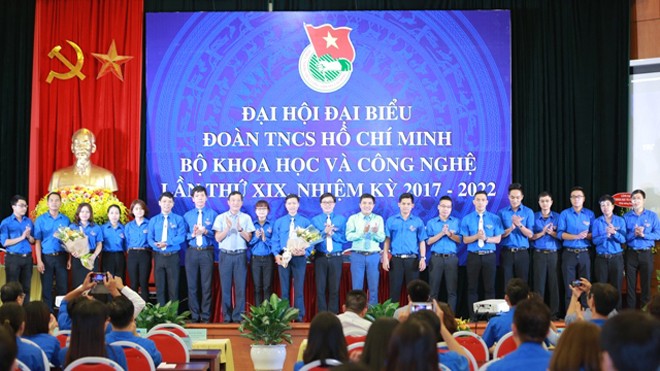 Ban Chấp hành Đoàn Thanh niên Bộ KH&CN nhiệm kỳ 2017 – 2022 ra mắt Đại hội. 