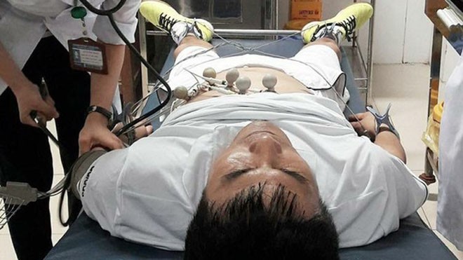HLV Nguyễn Hữu Thắng phải vào bệnh viện cấp cứu vì rối loạn nhịp tim