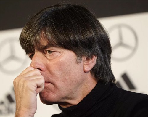 Bayern muốn cuỗm HLV Joachim Low của tuyển Đức