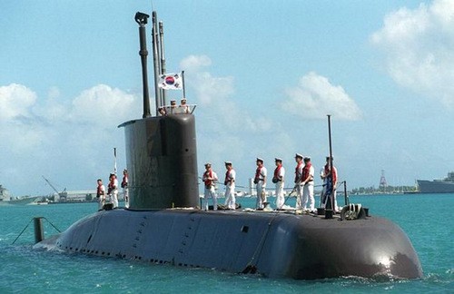 Một tàu ngầm Type 209 của Hàn Quốc thăm Trân Châu Cảng. Ảnh: USNI.