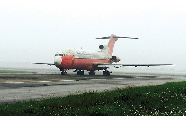 Máy bay Boeing 727-200 của Royal Khmer Airlines bỏ quên hơn 10 năm tại sân bay Nội Bài
