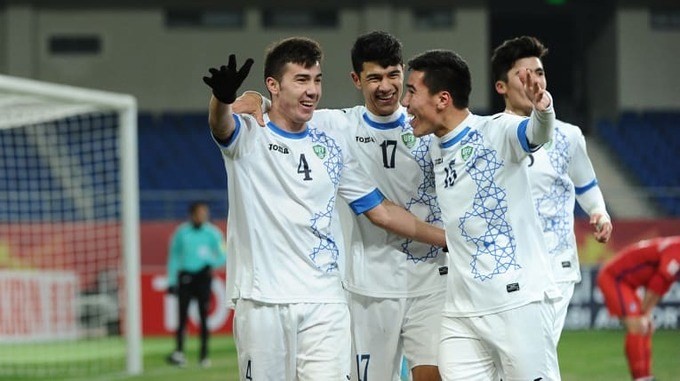 Mỗi cầu thủ U23 Uzbekistan được tổng thống tặng một chiếc xe ôtô
