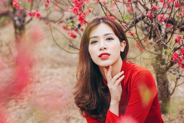 Hot girl Hà Min và mẫu nhí đẹp rạng ngời ngày Xuân
