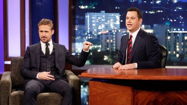 Jimmy Kimmel phỏng vấn Ryan Gosling trên talkshow.