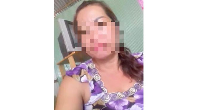 Bà N.T.Y.N - mẹ cô dâu 13 tuổi ở Sóc Trăng livestream chửi thề, dọa đánh chết phóng viên