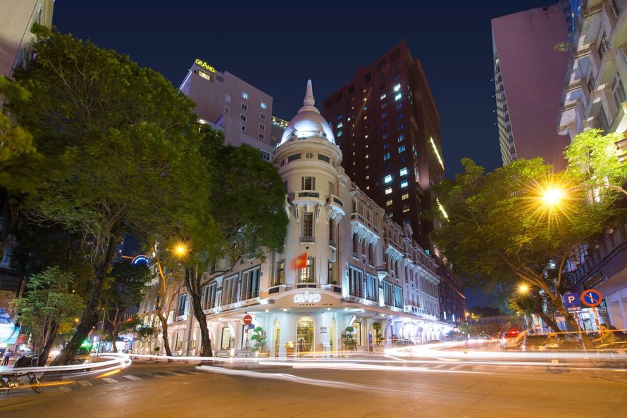 Vị trí vàng của Grand Hotel Sài Gòn, nằm ở mặt tiền đường Đồng Khởi và Ngô Đức Kế