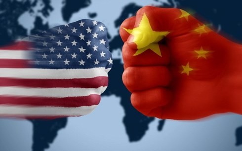 Hình ảnh minh họa cuộc đối đầu cạnh tranh giữa Mỹ (trái) và Trung Quốc. Ảnh: Volimpodgoricu.