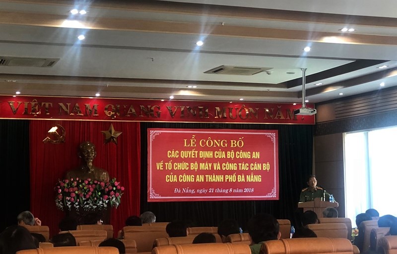 Giám đốc Công an TP Đà Nẵng, Đại tá Lê Văn Tam phát biểu về bộ máy của công an TP. Ảnh: LÊ PHI.