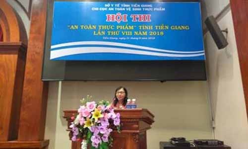 Bác sĩ Huỳnh Thị Phương Minh, Phó Giám đốc Sở Y tế phát biểu khai mạc Hội thi. 