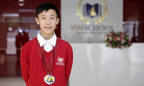 Chân dung cậu học sinh Nguyễn Tử Minh xuất sắc đạt kết quả 8.0 IELTS