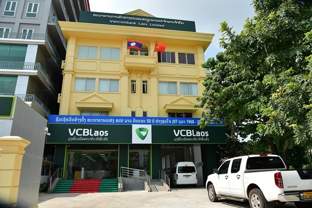 Ra mắt Vietcombank Lào: thách thức và triển vọng phát triển