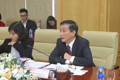 Thành viên Hội đồng Thành viên Nguyễn Văn Minh tại buổi làm việc