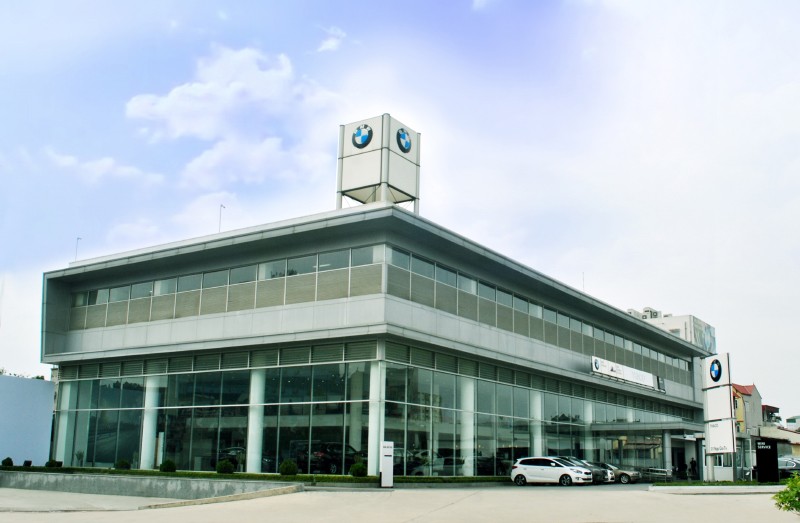 BMW Long Biên – Showroom BMW tiêu chuẩn toàn cầu