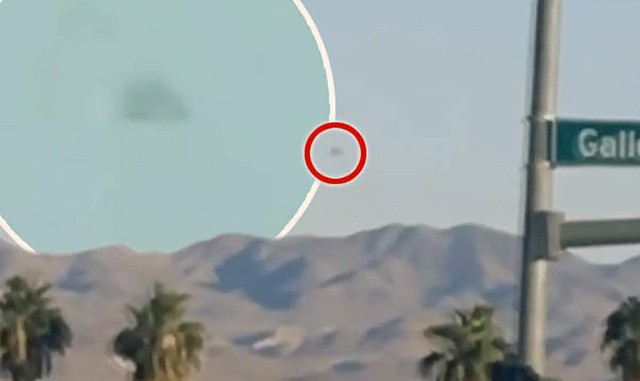 Vật thể lạ có màu xám xuất hiện trên bầu trời Nevada.