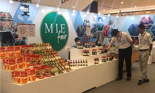 Hội chợ giới thiệu nhiều sản phẩm đến từ tỉnh Mie