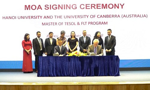 Trường Đại học Hà Nội và Đại học Canberra ký thỏa thuận hợp tác đào tạo chương trình Master of TESOL and FLT.