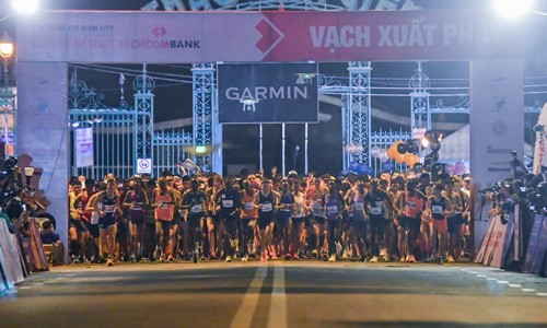 Hơn 8.500 vận động viên tranh giải Marathon Quốc tế TP.HCM Techcombank