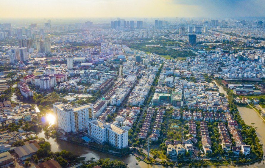 Khu dân cư Nam Long - Tân Thuận Đông là khu đô thị đầu tiên của Quận 7 năm 2004
