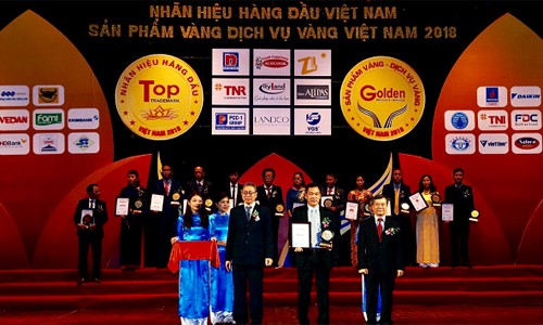 HD SAISON nhận giải thưởng “Nhãn hiệu hàng đầu Việt Nam”