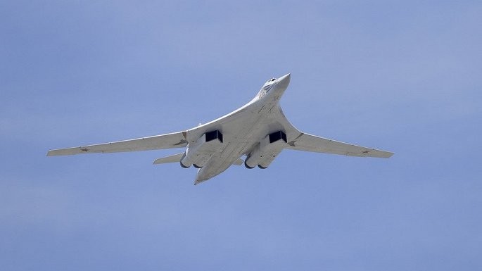 Mỹ, Canada điều F-22 giám sát oanh tạc cơ Tu-160 của Nga