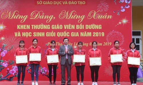 Sở GDĐT tỉnh Phú Thọ tổ chức chương trình 'Mừng Đảng mừng Xuân'