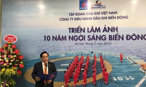 Tổng Giám đốc BIENDONG POC Ngô Hữu Hải khai mạc triển lãm