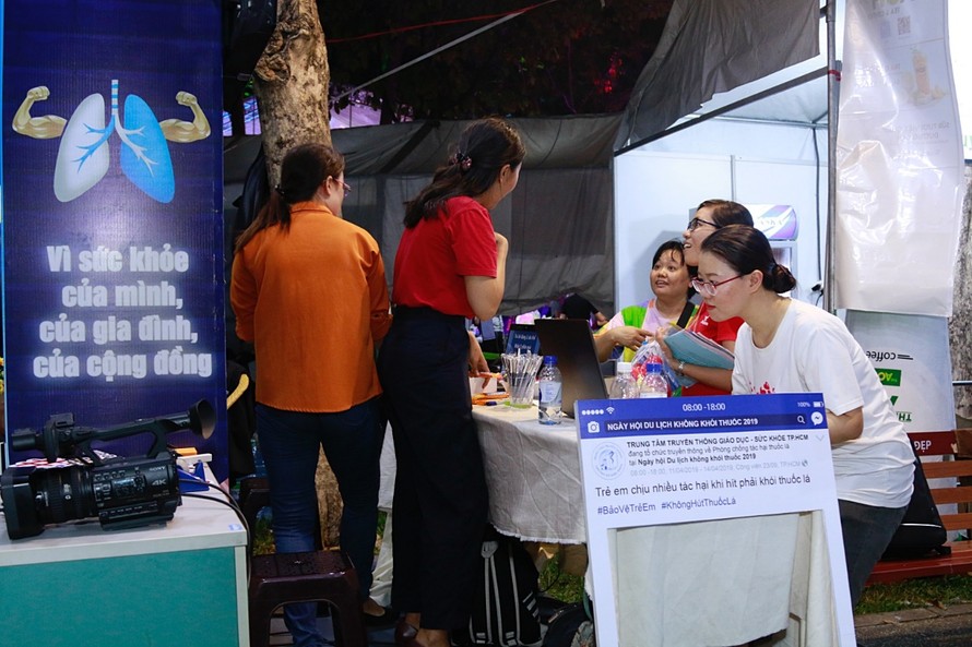 Góc tư vấn về tác hại thuốc lá tại lễ hội du lịch thành phố Hồ Chí Minh 2019.